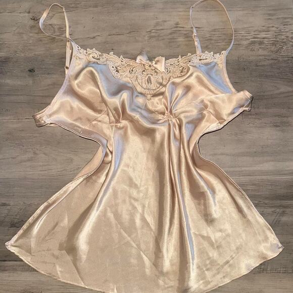 Cream satin slip top - Picture 4 of 7